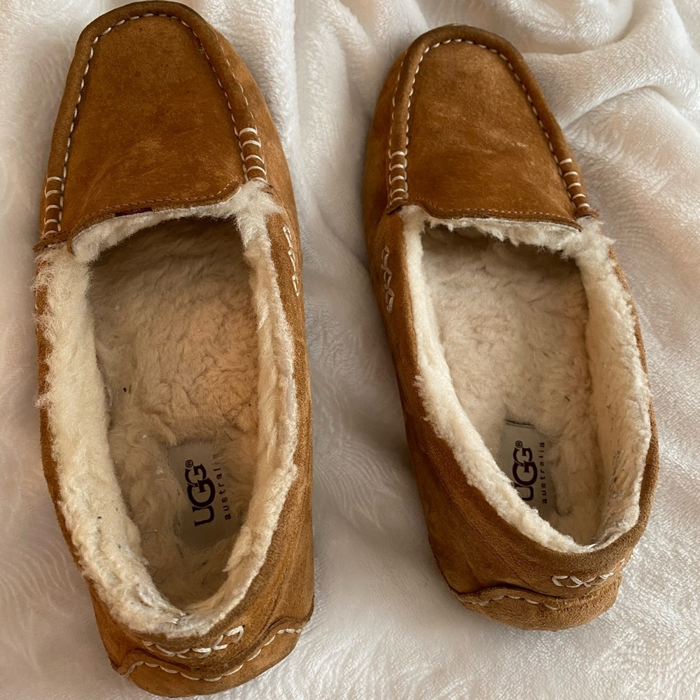 Ugg Ansley slippers✨